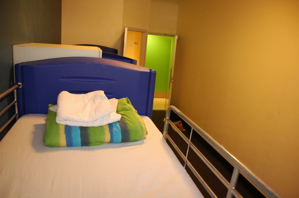 Melaleuca On Mitchell - Darwin Yha Hostel Bagian luar foto