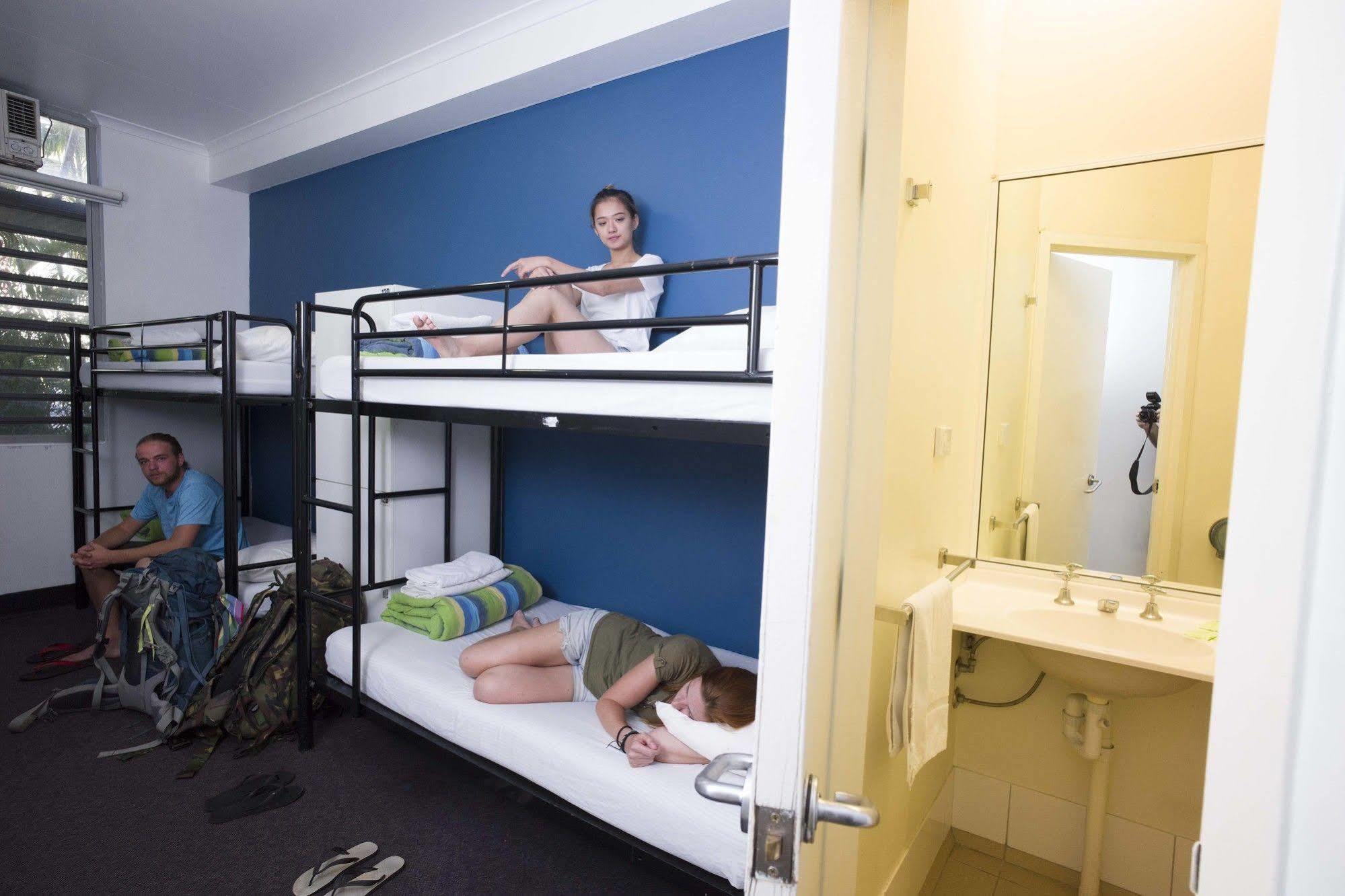 Melaleuca On Mitchell - Darwin Yha Hostel Bagian luar foto