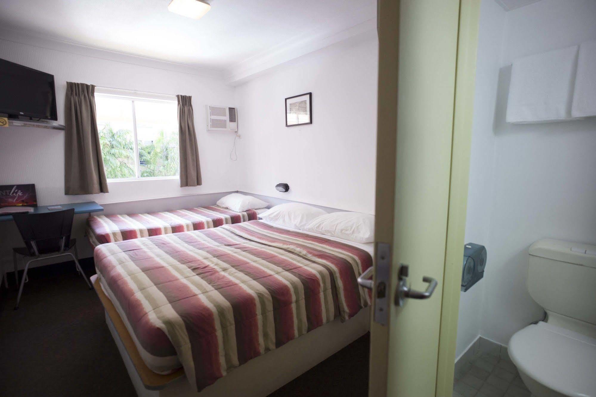 Melaleuca On Mitchell - Darwin Yha Hostel Bagian luar foto