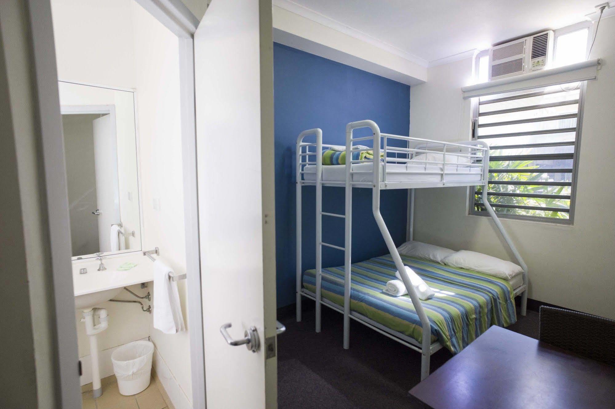 Melaleuca On Mitchell - Darwin Yha Hostel Bagian luar foto